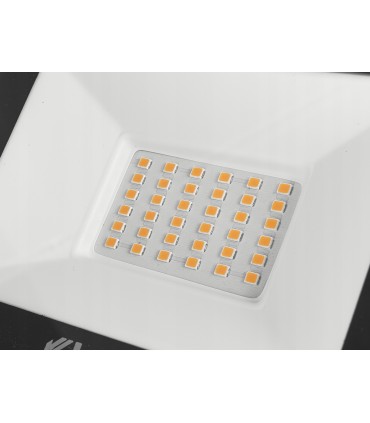 NAŚWIETLACZ LED 30W SMD CZARNY BARWA BIAŁA LAMPA 6500K ENERGOOSZCZĘDNY