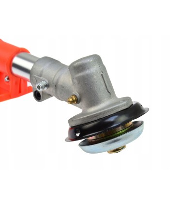 Podkaszarka spalinowa JG z dodatkowym wyposażeniem